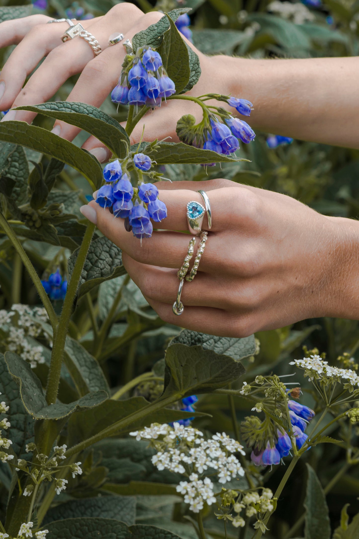 Heartleaf Ring – Blue Topaz