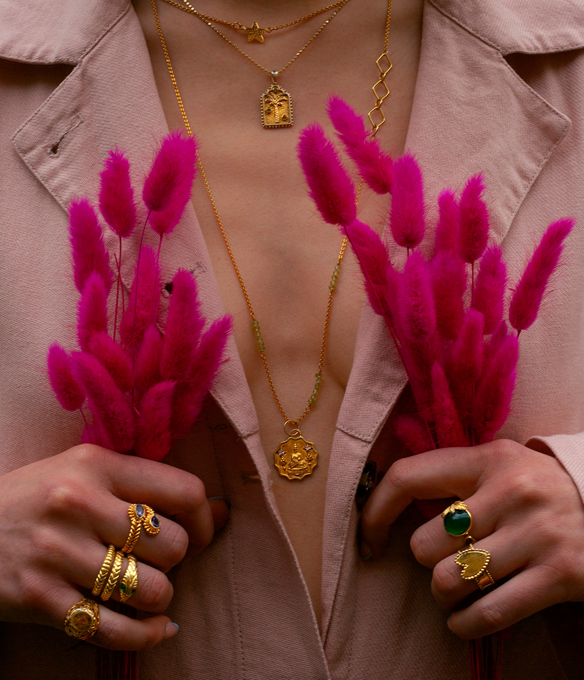 Buddha gold necklace with peridot styling