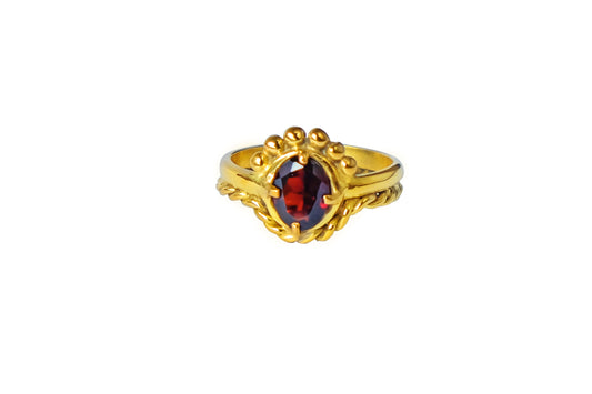 Garnet retro gold ring