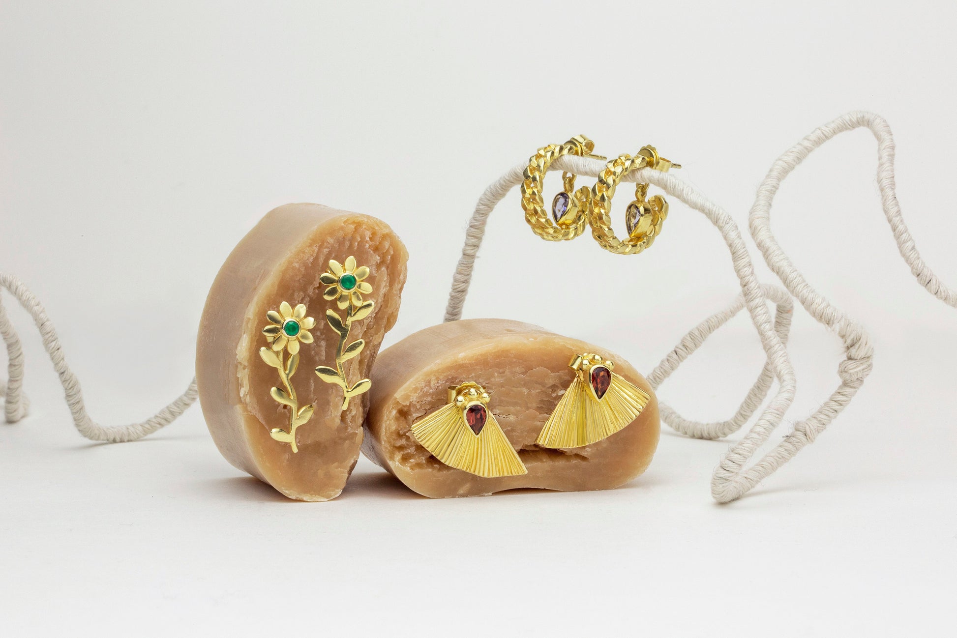 gold earrings handmade