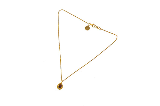 Gold necklace with garnet pendant
