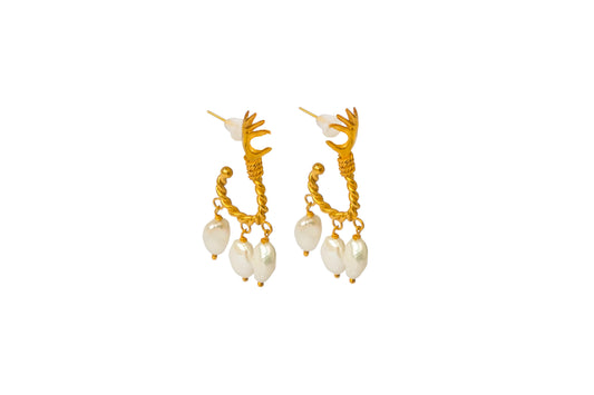  Hand Circle Earrings with irregular pearls