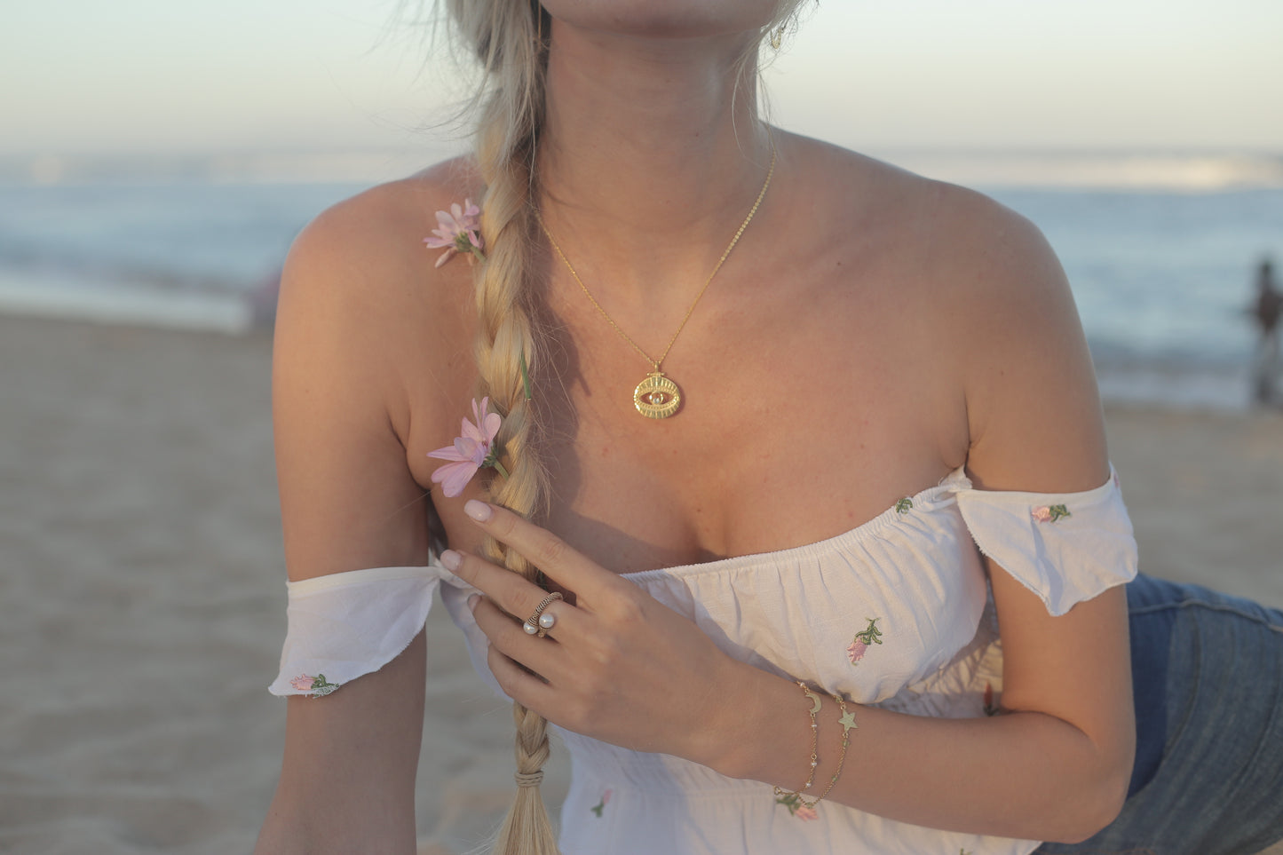 Venus eye  necklace on model